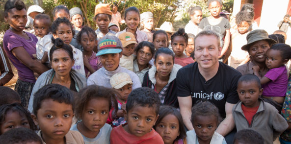 Sir Chris Hoy finds out about Unicef's nutrition interventions in Madagascar. Unicef/2017/Matas